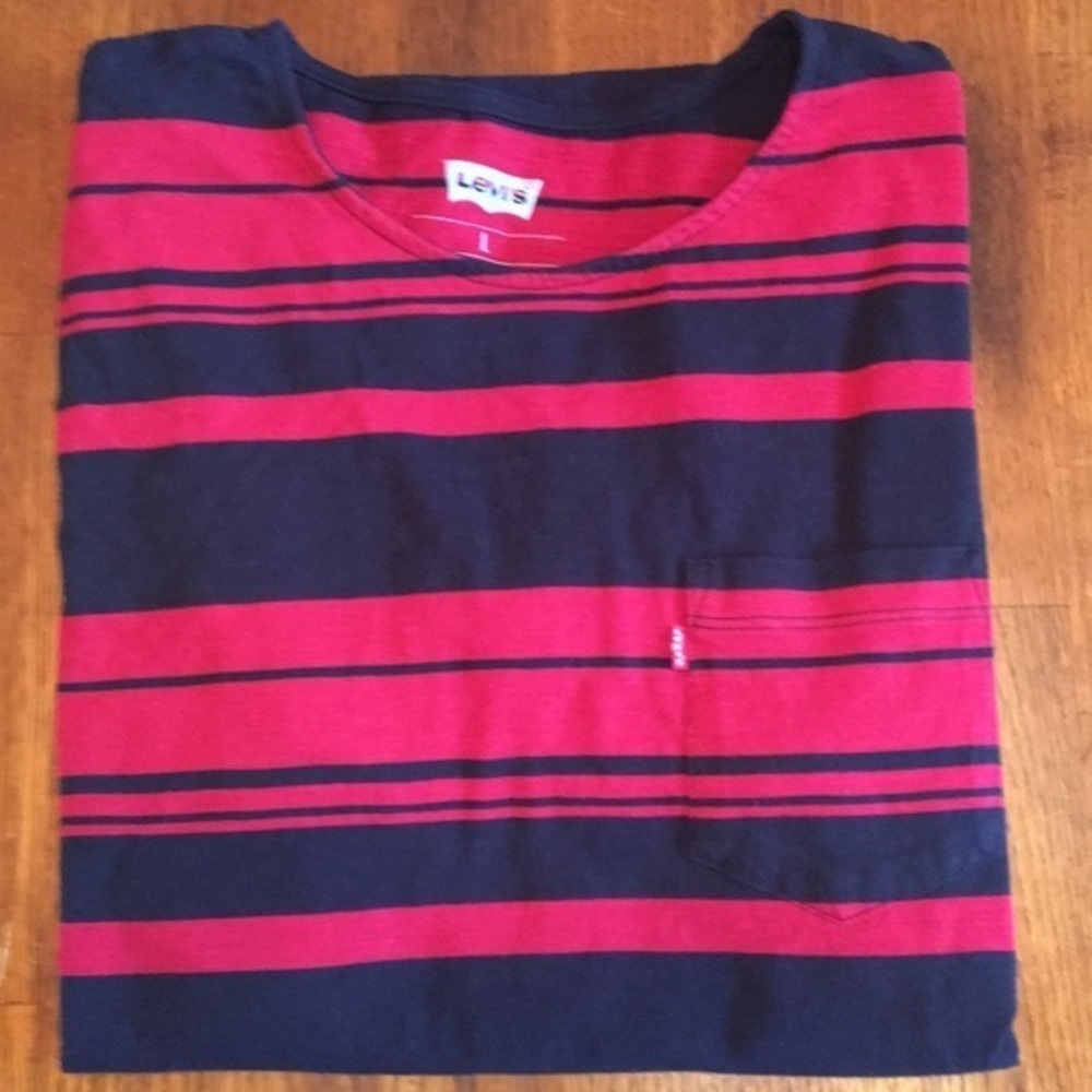 LEVI’S Graphic Surf T-Shirt - sz boys LG